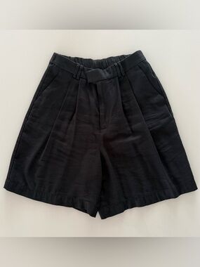A New Day Women’s Size Small Black Pleated Dress Shorts With Pockets & Belt Loop
